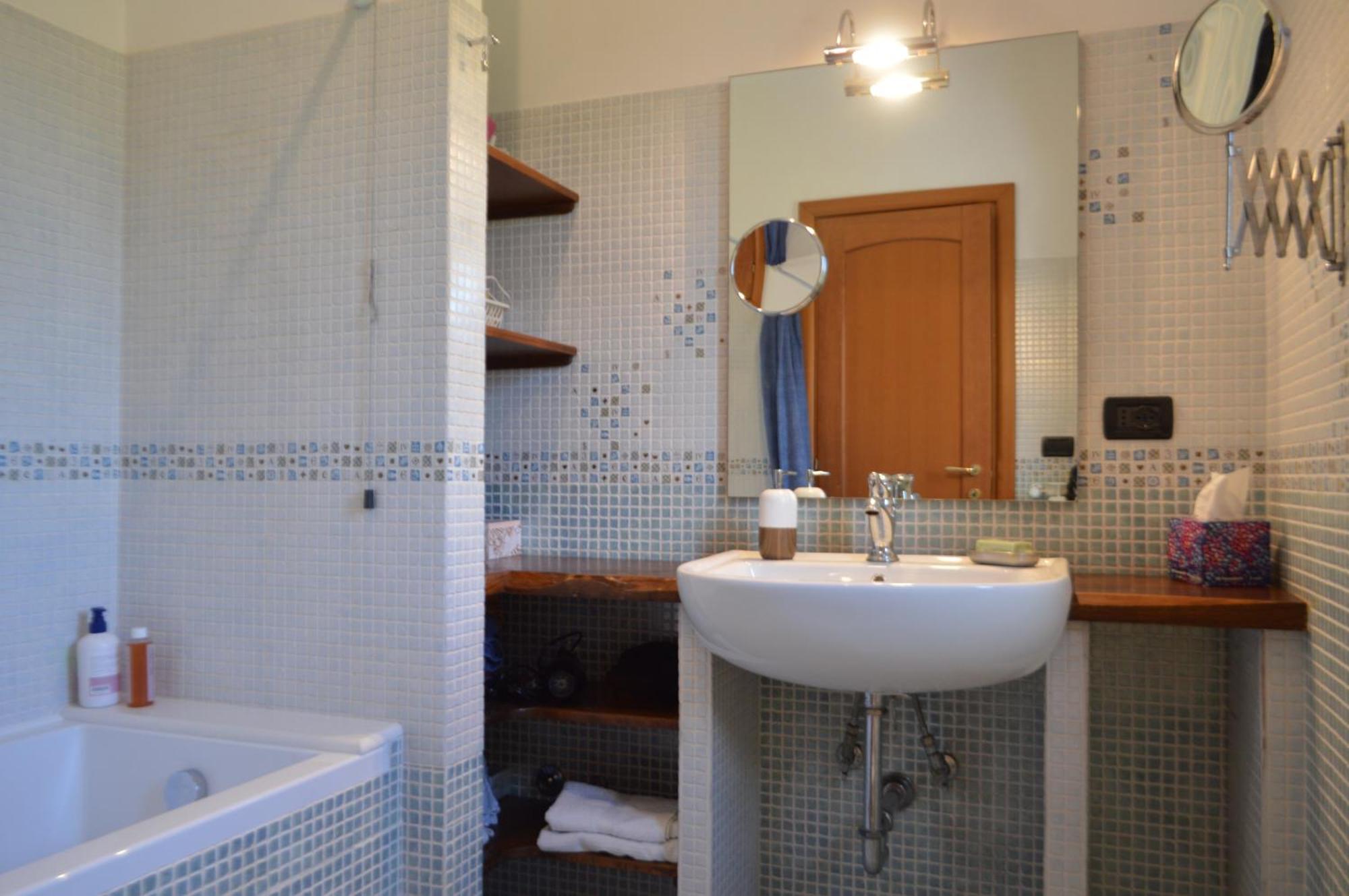 Villa Collebelvedere - Near Rome With Home Restaurant Fara in Sabina Екстер'єр фото