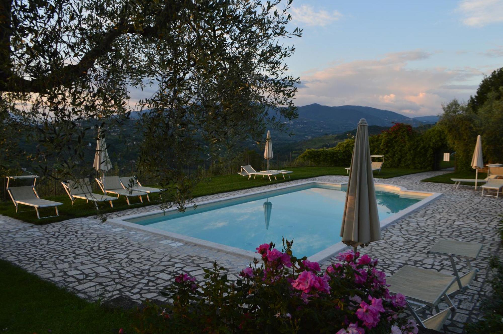 Villa Collebelvedere - Near Rome With Home Restaurant Fara in Sabina Екстер'єр фото