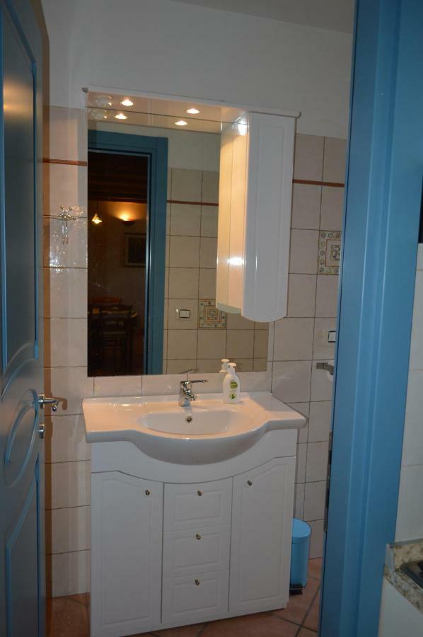 Villa Collebelvedere - Near Rome With Home Restaurant Fara in Sabina Екстер'єр фото